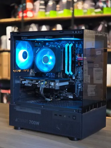 PC Gamer - Ryzen 5 5600 + B550M + 4060 Ti