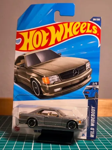 Hot Wheels - Mercedes 560 SEC AMG