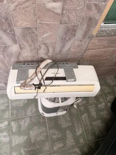 Ar condicionado semi novo 7.000 buts