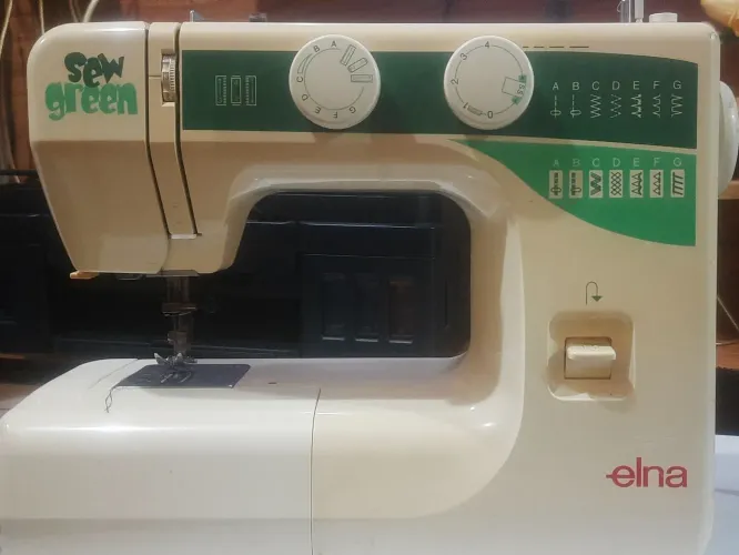 Vendo máquina de costura