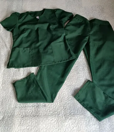 Scrub feminino verde M 70 reais