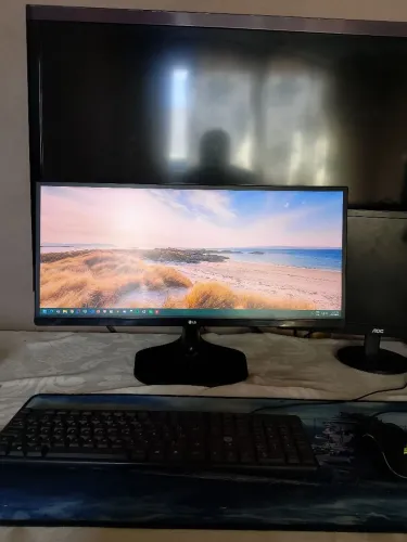 Monitor LG UltraWide 25" TOP