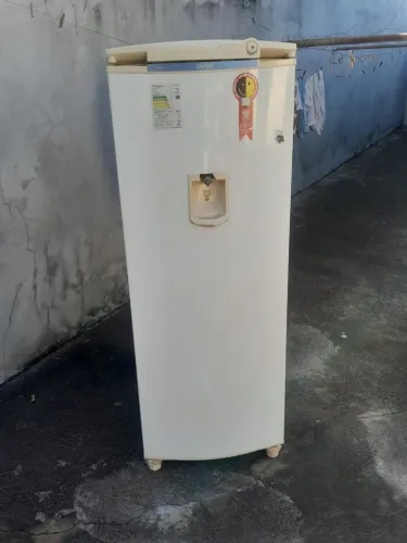 Geladeira consul degelo seco