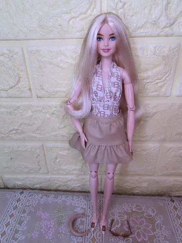 Boneca Barbie Signature You Create Neutral Kit Basics Millie