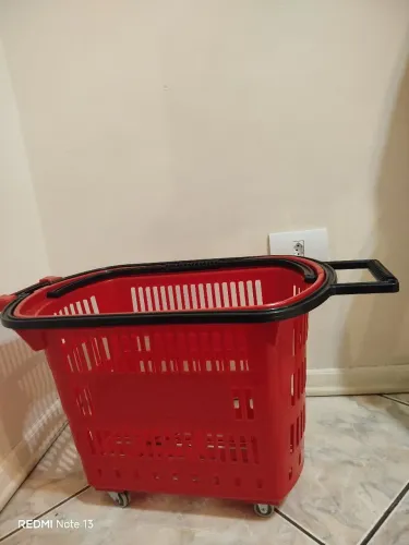 Cesta de compras com rodinhas - 30Lt