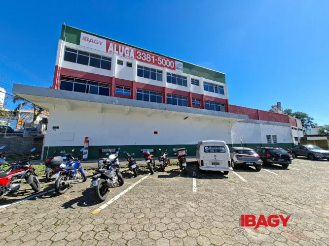 Oportunidade! Loja em Estreito - Florianópolis
