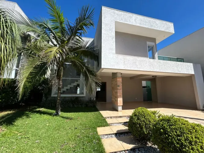 Sobrado em Condomínio com 3 Suítes e Piscina, ideal para quem busca conforto, segurança e 