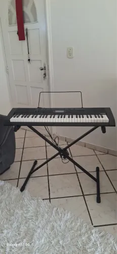 Teclado Casio CTK1200 - 61 teclas - excelente estado