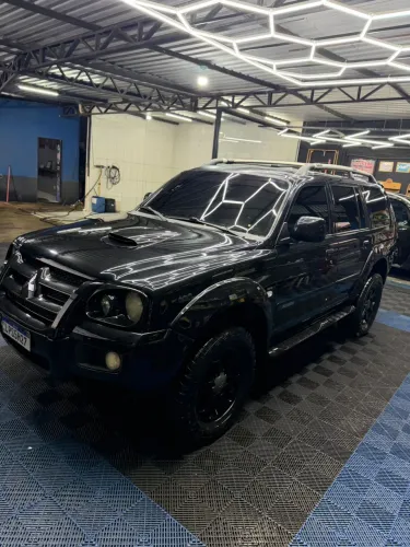 Mitsubishi Pajero Sport HPE 2.5 4X4 Diesel Aut. 2011