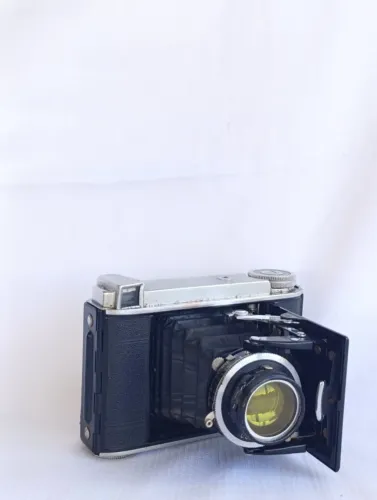 Câmera de fole Voigtlander Bessa - 66-  Fabricada entre 1929 e 1949. Made in Germany.