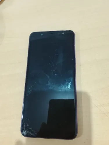 Celular Samsung j8