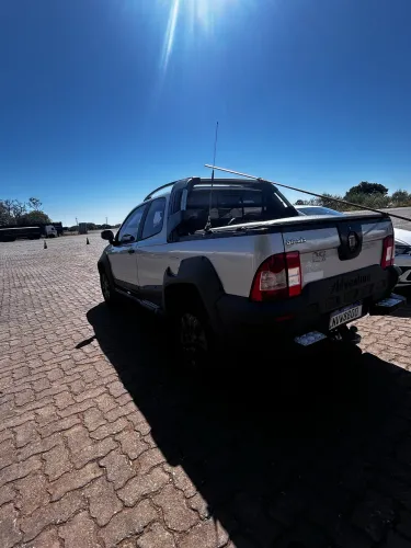 Fiat Strada Adventure1.8/ 1.8 Locker Flex CD 2010