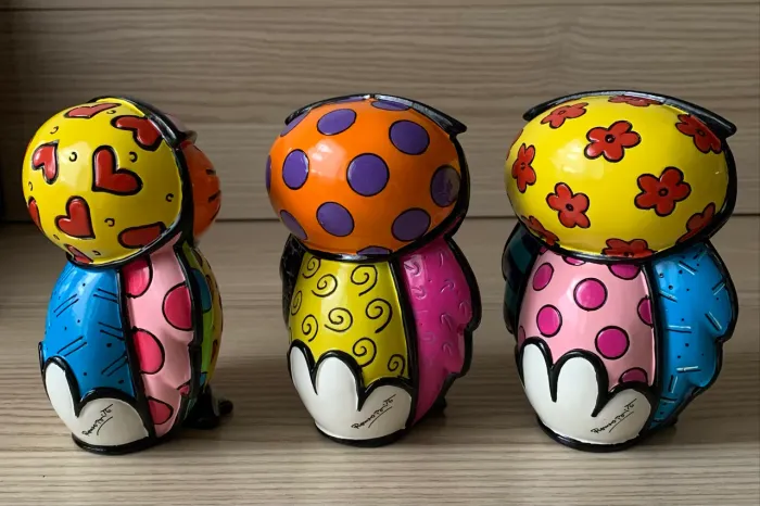 Lote de Esculturas de Corujas Romero Britto