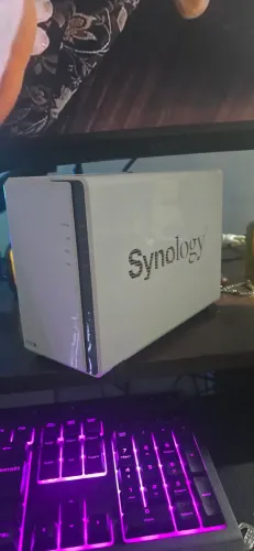 Servidor NAS Synology DS223j + 2x HD 4TB WD Red Plus (Total 8TB) - ACEITO TROCAS