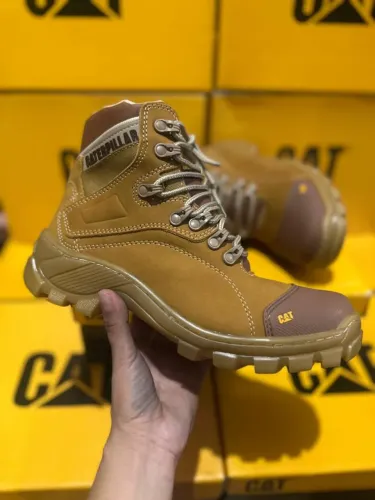 BOTA COTURNO CATERPILLAR COURO LEGÍTIMO