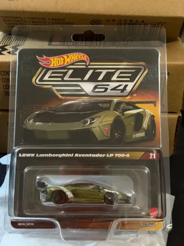 Hot Wheels Elite 64 LBWK Lamborghini Aventador na caixa Lacrada