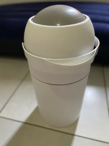 Lixeira antiodor para fraldas