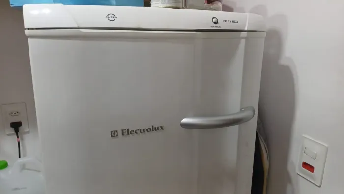 Frezzer Electrolux 6 gavetas, semi novo, excelente conservação, 220v
