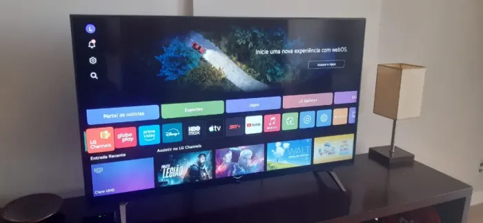 Smart TV LG 50" 4K com IA e comandos de voz
