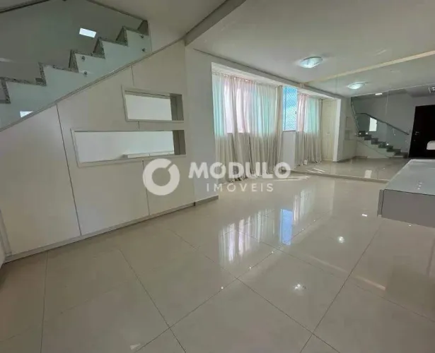 Cobertura residencial disponível para locação no bairro Santa Mônica,
