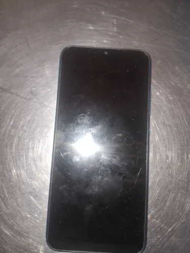 Celular  redmi 300