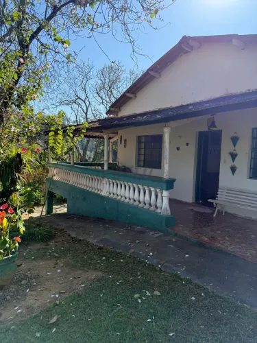 FAZENDA À VENDA REGIÃO DE JACUTINGA/MG (DIVISA COM SP)