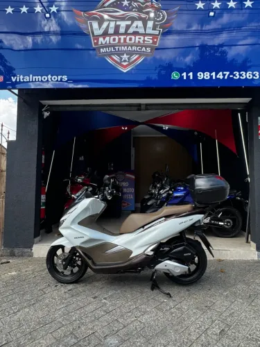 PCX DLX ABS