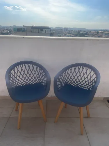 2 cadeiras web wood cinza