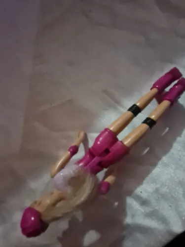 Mini barbie patinadora