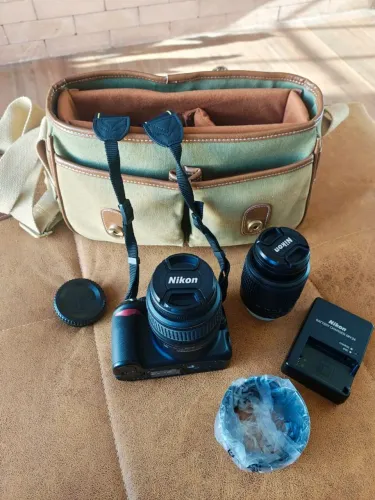 Câmera Nikon D3100 DSLR - Kit Completo