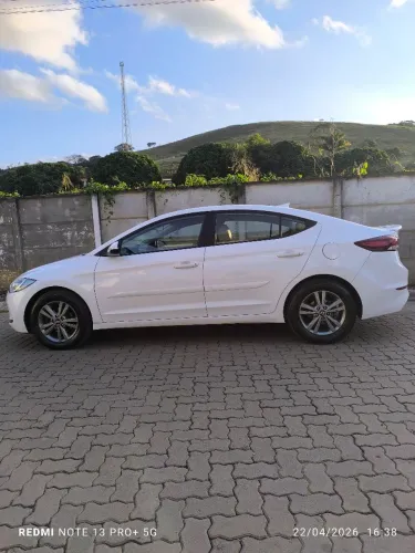 Hyundai Elantra 2.0 16V Flex Aut. 2018
