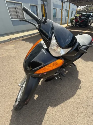 Vende-se Honda Biz