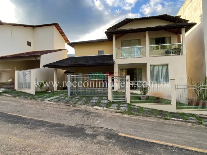 CASA A VENDA EM DOMINGOS MARTINS ES