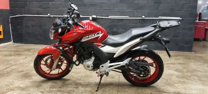 Honda CB Twister 250 2022