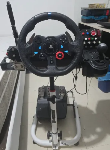Vendo cockpit de Simulação Logitech G29 Completo