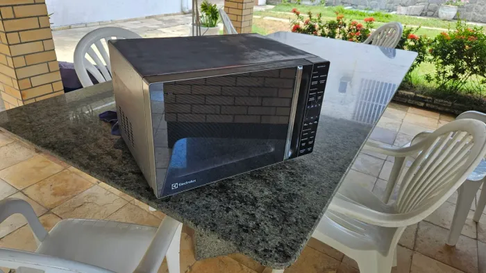 Microonda electrolux 36L