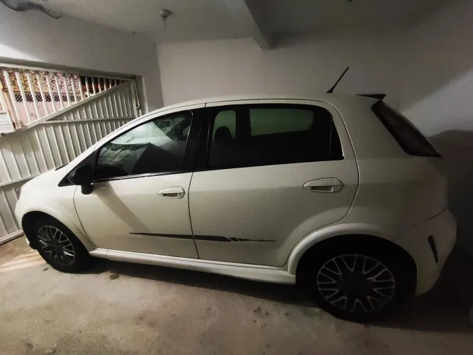 Fiat Punto Blackmotion 1.8 Flex 16V 5P. 2015