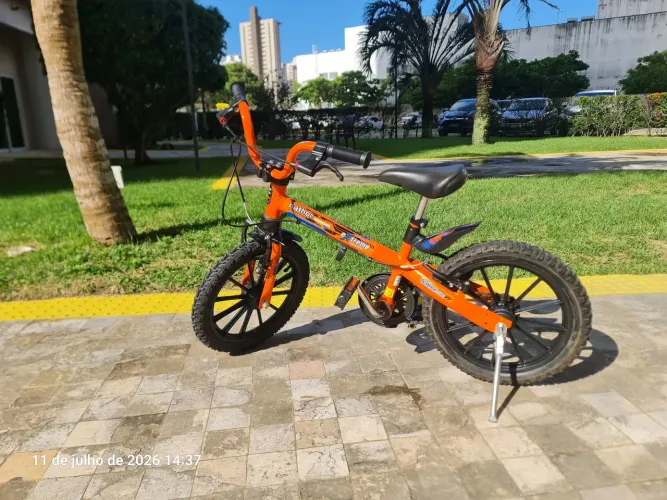Bicicleta Infantil Aro 16 Laranja - Excelente Estado + Acessórios<br>