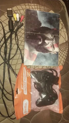 Ps2 em ótimo estado, desbloqueado