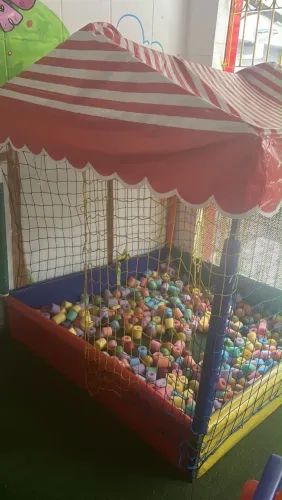 Piscina de bolinha
