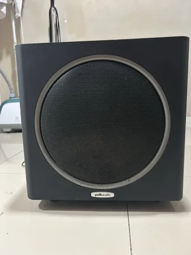 Subwoofer da Polk Audio PSW 110v preto