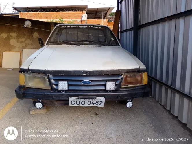 Ford Pampa GL 1.6/ 1.8 (álcool) 1989