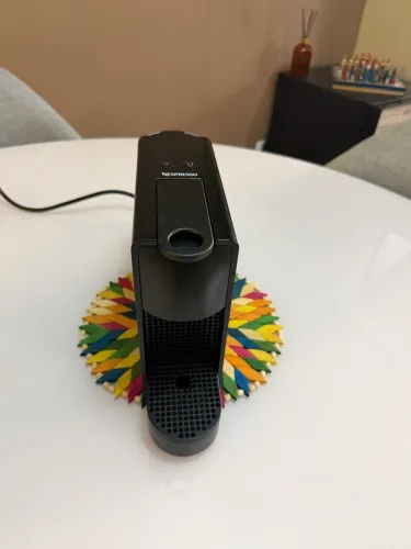Cafeteira Nespresso Essenza Mini