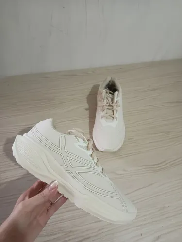 Tênis feminino Tam 38 novo caminhada e treino 