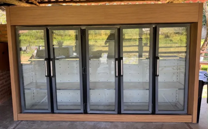 Expositor de 5 portas para padarias- 220v