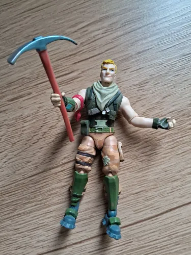 Fortnite Boneco Articulado Jonesy Original 10 cm