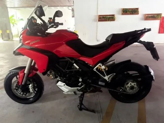 MOTO DUCATI MULTISTRADA 1200 em excelentissimo estado de conservação