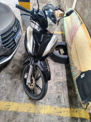 Moto 12 km rodados 2022