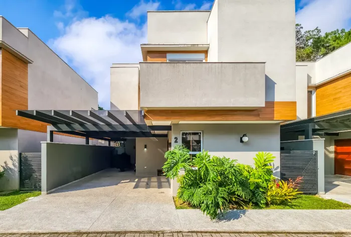 Casa em condomínio para venda em Vila Nova Caledônia com 3 quartos, sendo 3 suítes, 175m²