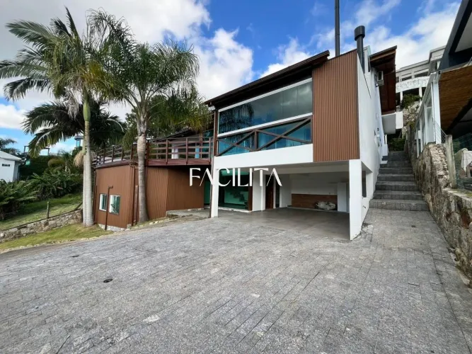 Casa com 4 quartos no bairro Bosque das Mansões, São José